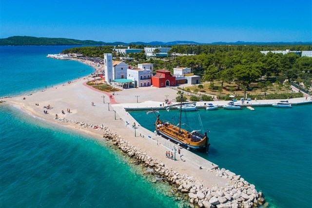 AMADRIA PARK Resort výhodne - Mediterranean Square, Šibenik-Solaris