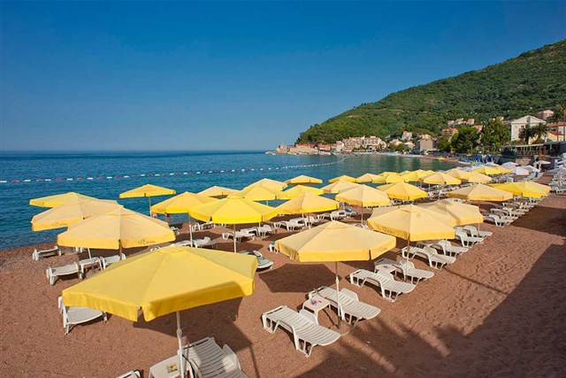 Hotel RIVIJERA - Petrovac - pláž