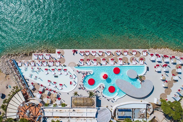 AMADRIA PARK hotel JAKOV - En Vogue Beach Club, Šibenik-Solaris