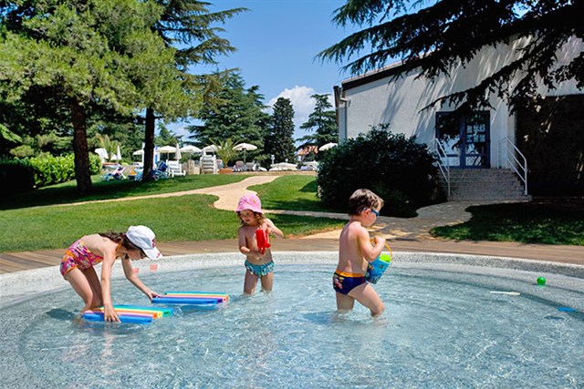 Hotel VALAMAR PINIA - Hotel Valamar Pinia, Poreč, Chorvátsko - detský bazén