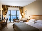 Hotel AMINESS Grand AZUR - 