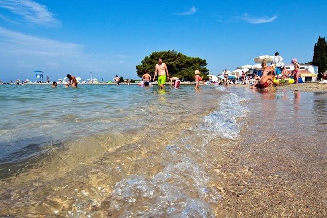 Mobilné domčeky Adriatic Kamp Zaton - Mobilní domky Adriatic Kamp Zaton, Zaton, Chorvátsko - pláž