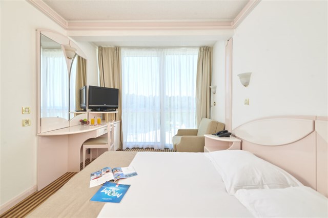 Hotel ZORNA  PLAVA LAGUNA - izba - 2(+1) M Classic