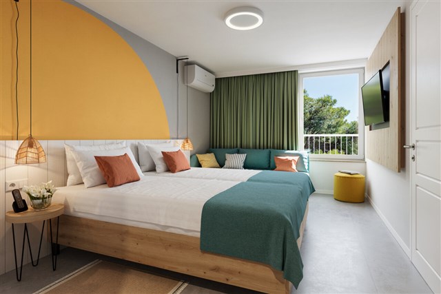 RIVIJERA Sunny Resort by Valamar - Dotované pobyty 50+ - izba - 2(+1) Superior