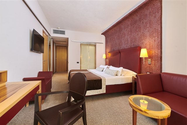 Hotel CORAL Plava Laguna - bezbariérová izba - 2(+1) BM Premium