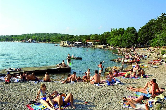 Vila MAHMUTOVIĆ - Njivice - pláž